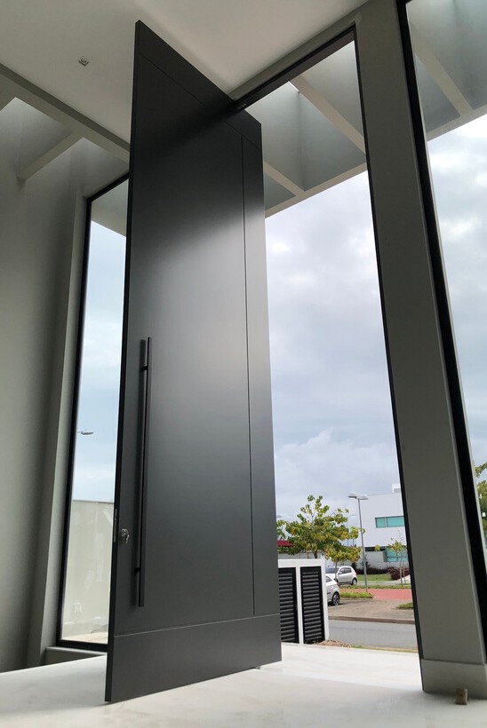 Pivot Door 